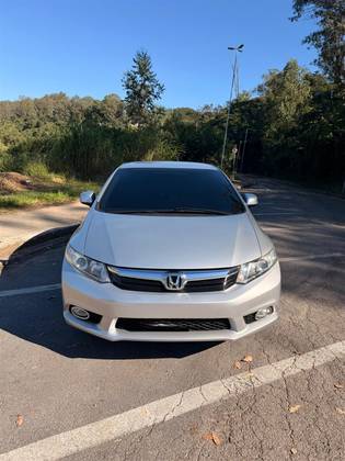 HONDA CIVIC 1.8 LXS 16V FLEX 4P AUTOMÁTICO